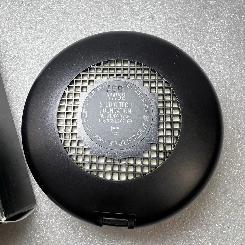 MAC NW58 Studio Tech Foundation Original Discontinued Formula Italy Made
